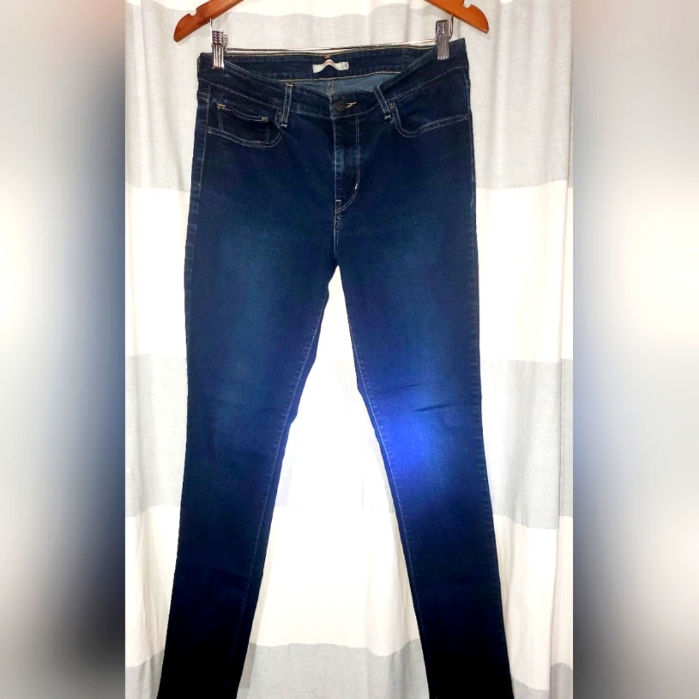 Levi's 711 Slim Leg Jeans